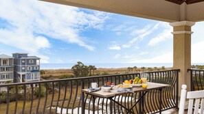 Interior - Sleeps 24! Priv Beach Boardwalk, Free Pool Heat, Ocean View 24 Bradley Cir by Avantstay (Hilton Head Island)
