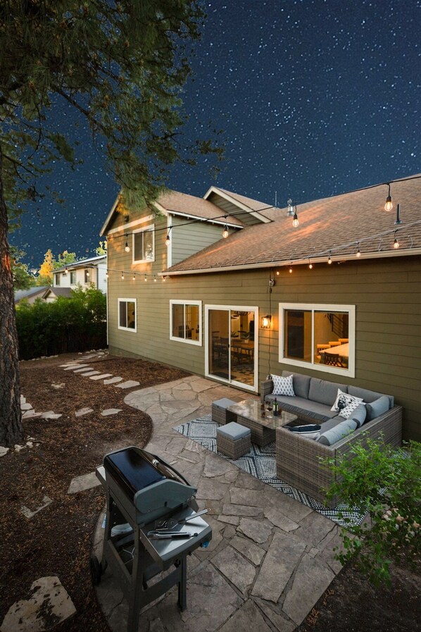 Terrace/patio - Modern+Renovated+5 Mins from Polar Express+ Holiday Availability+Snow Bowl (Flagstaff)