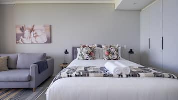 1 bedroom, in-room safe, iron/ironing board, Internet