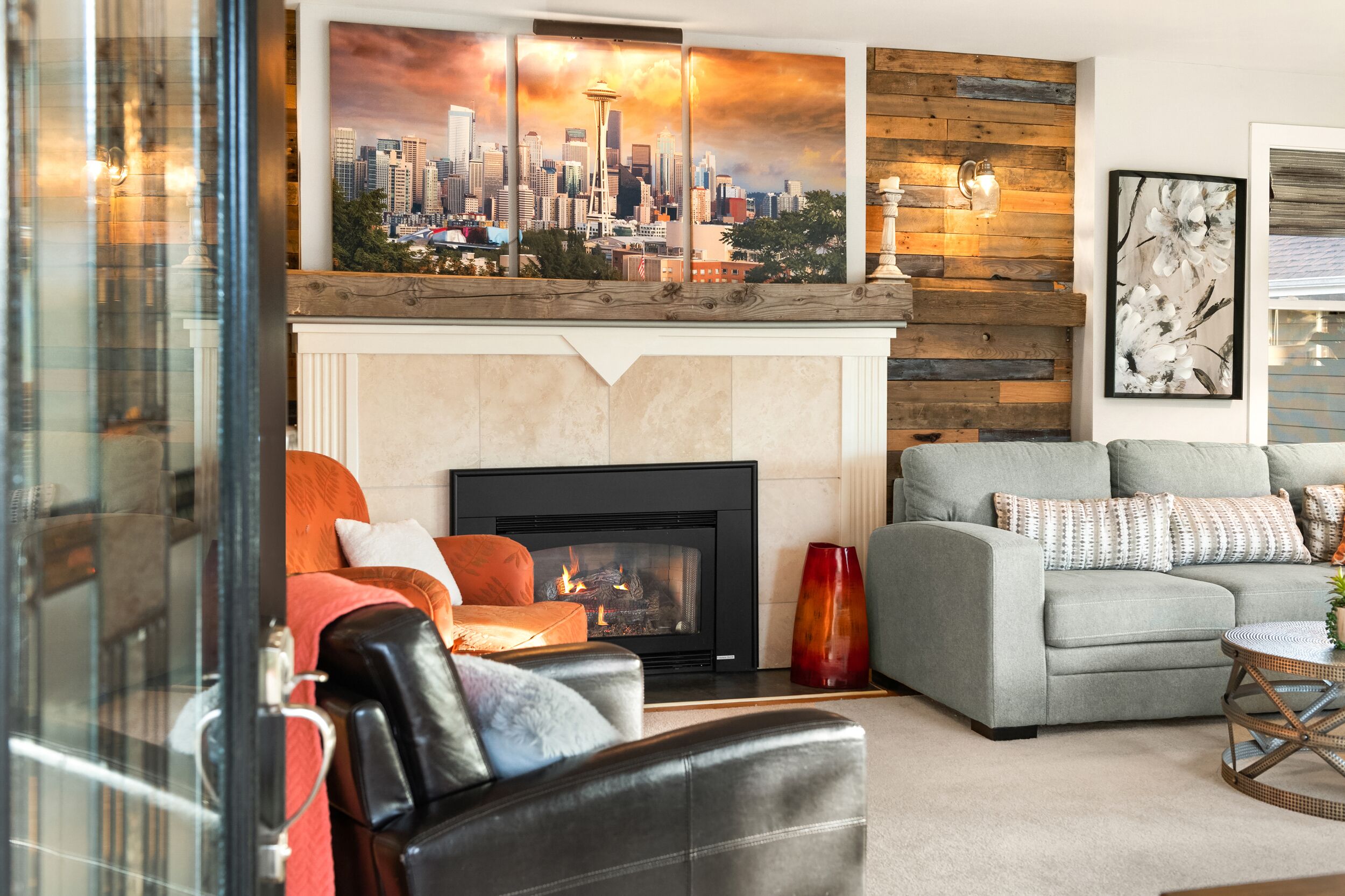 Smart TV, fireplace, video games, DVD player