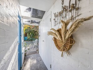 Terrace/patio - Delightful Studio in West Ashling - Pass the Keys (Chichester)