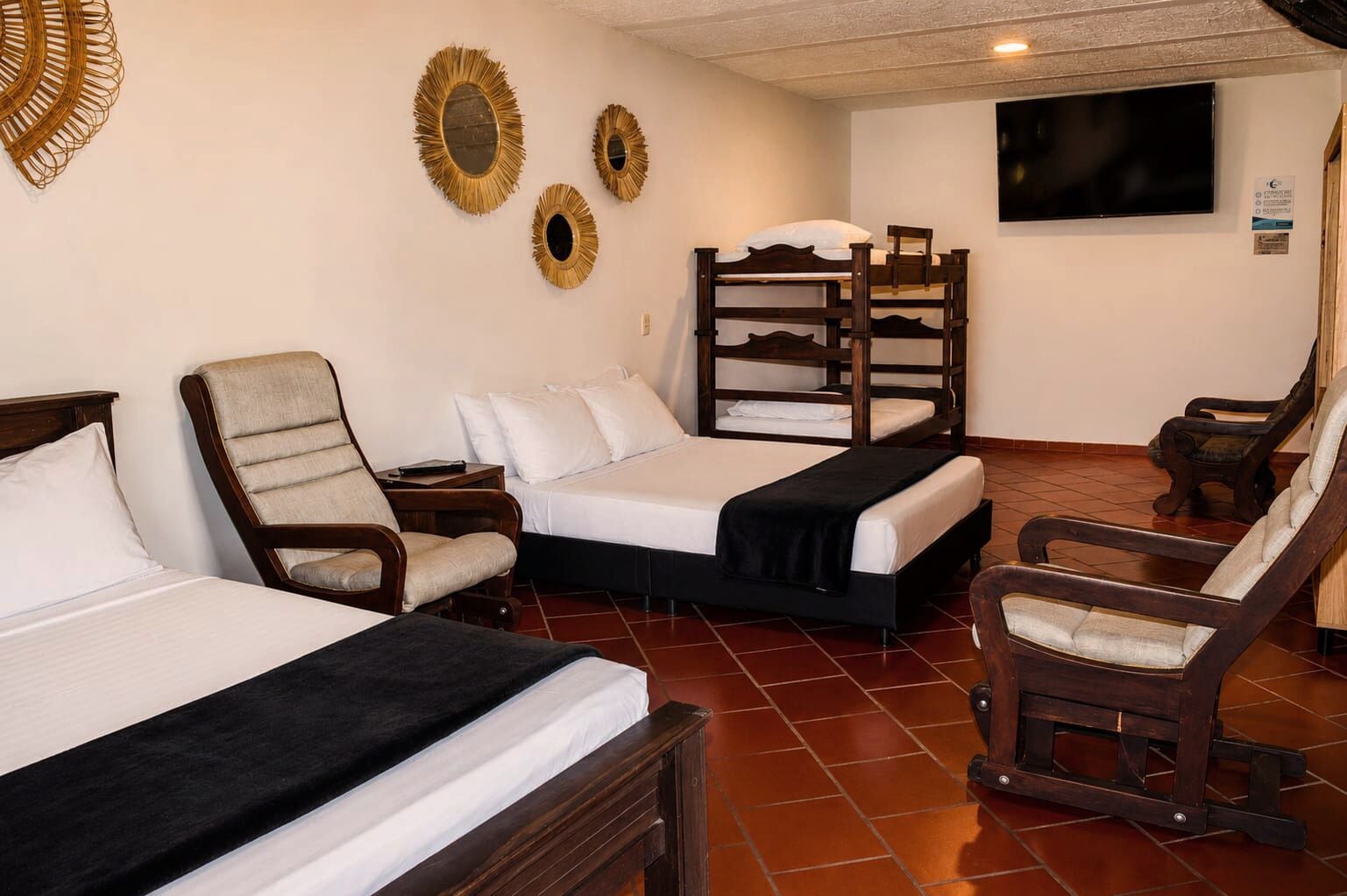 Superior Room | Hypo-allergenic bedding, individually decorated, free WiFi, bed sheets