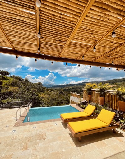 Hotel campestre palmas del zamorano