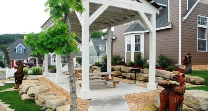 Stormy Point Village Resort - Cottage 4 Bedrooms 3 Bath