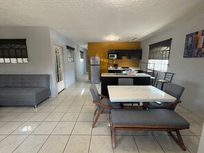 Private kitchen - Casa Loma Dorada Residencial B (Tonalá)