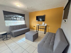 Living area - Casa Loma Dorada Residencial B (Tonalá)