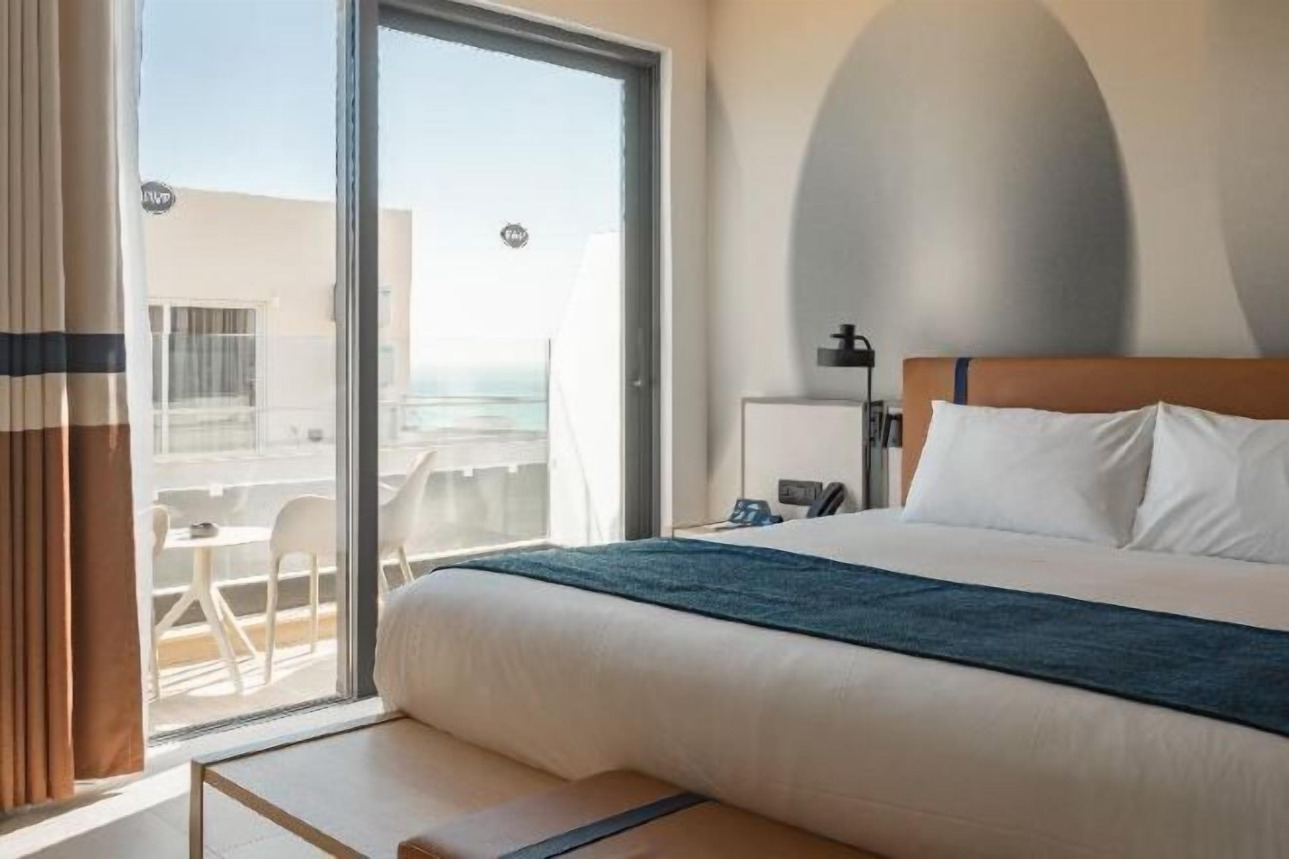 Kostenlose Minibar, Zimmersafe, Schreibtisch, Verdunkelungsvorhänge