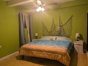 4 bedrooms, desk, WiFi, bed sheets - Beautiful Casa De Rose (Progreso)