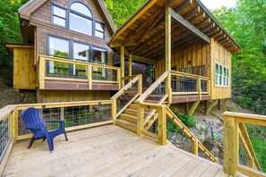 Terrace/patio - The Riverside Cabin! (Blue Ridge)