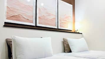 1 bedroom, desk, iron/ironing board, WiFi (free)
