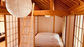 3 bedrooms, desk, free WiFi, bed sheets