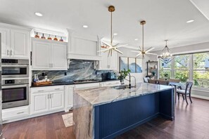 Private kitchen - Luxury at Blackford (Lexington)