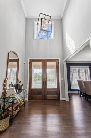 Interior - Luxury at Blackford (Lexington)