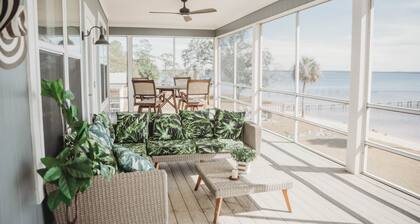 The Coastal Retreat - Blackwater Bay