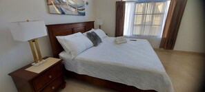 3 Schlafzimmer, Bügeleisen/Bügelbrett, WLAN, Bettwäsche