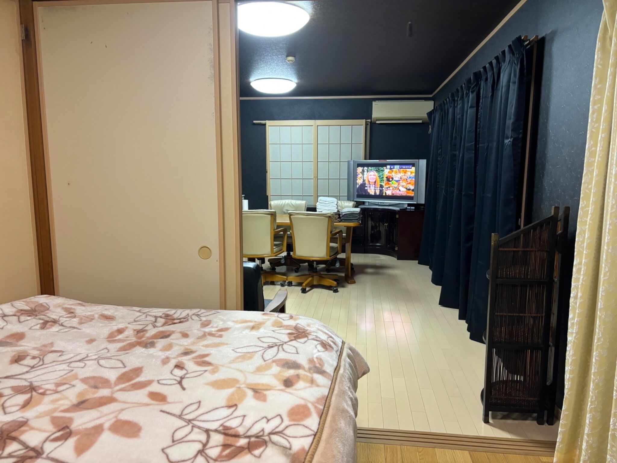 4 bedrooms, free WiFi, bed sheets