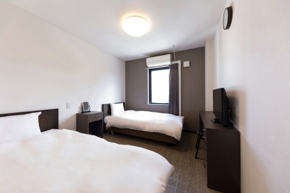 1 dormitorio, escritorio, wifi gratis y ropa de cama
