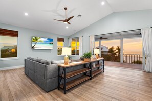 Smart TV, video games, table football, stereo - Brand New! Gulf View, Heated Pool, Club Amenities! (Captiva)