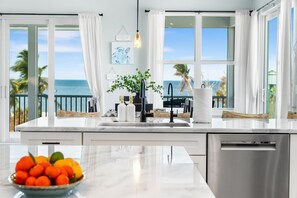 Dining - Million Dollar View! Private Pool, Steps to Beach! (Captiva)