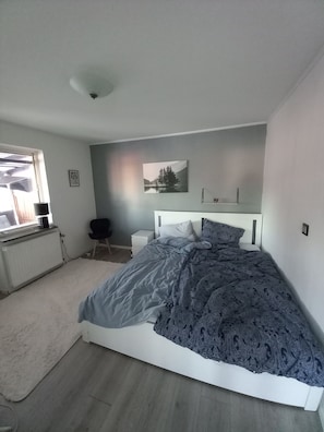 3 makuuhuonetta, vuodevaatteet