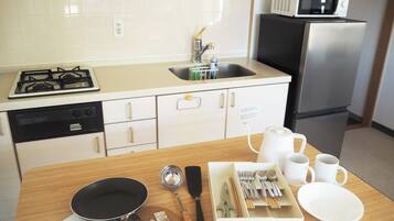 冷蔵庫、電子レンジ