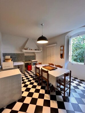 Dining - 6 Bedroom Private vacation home in Pietracorbara (Pietracorbara)
