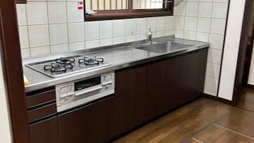 Fridge, microwave, stovetop
