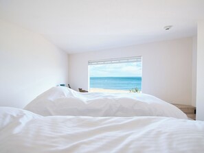 2 عدّة غرف نوم وواي فاي مجانًا وملاءات أسرّة