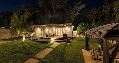 Entire building rental plan | Trailer house Pets / Tsukuba City Ibaraki