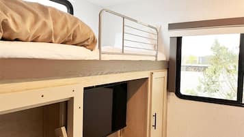 2 bedrooms, desk, free WiFi