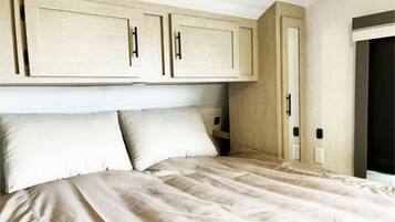 2 bedrooms, desk, free WiFi