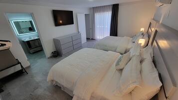 1 bedroom, iron/ironing board, free WiFi, bed sheets