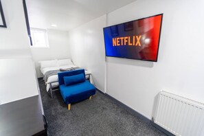 Iron/ironing board, free WiFi, bed sheets - Captivating 1-bed Studio in Birmingham (Birmingham)