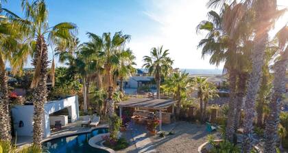Casa Del Arte - a modern desert oasis ft. in Vogue