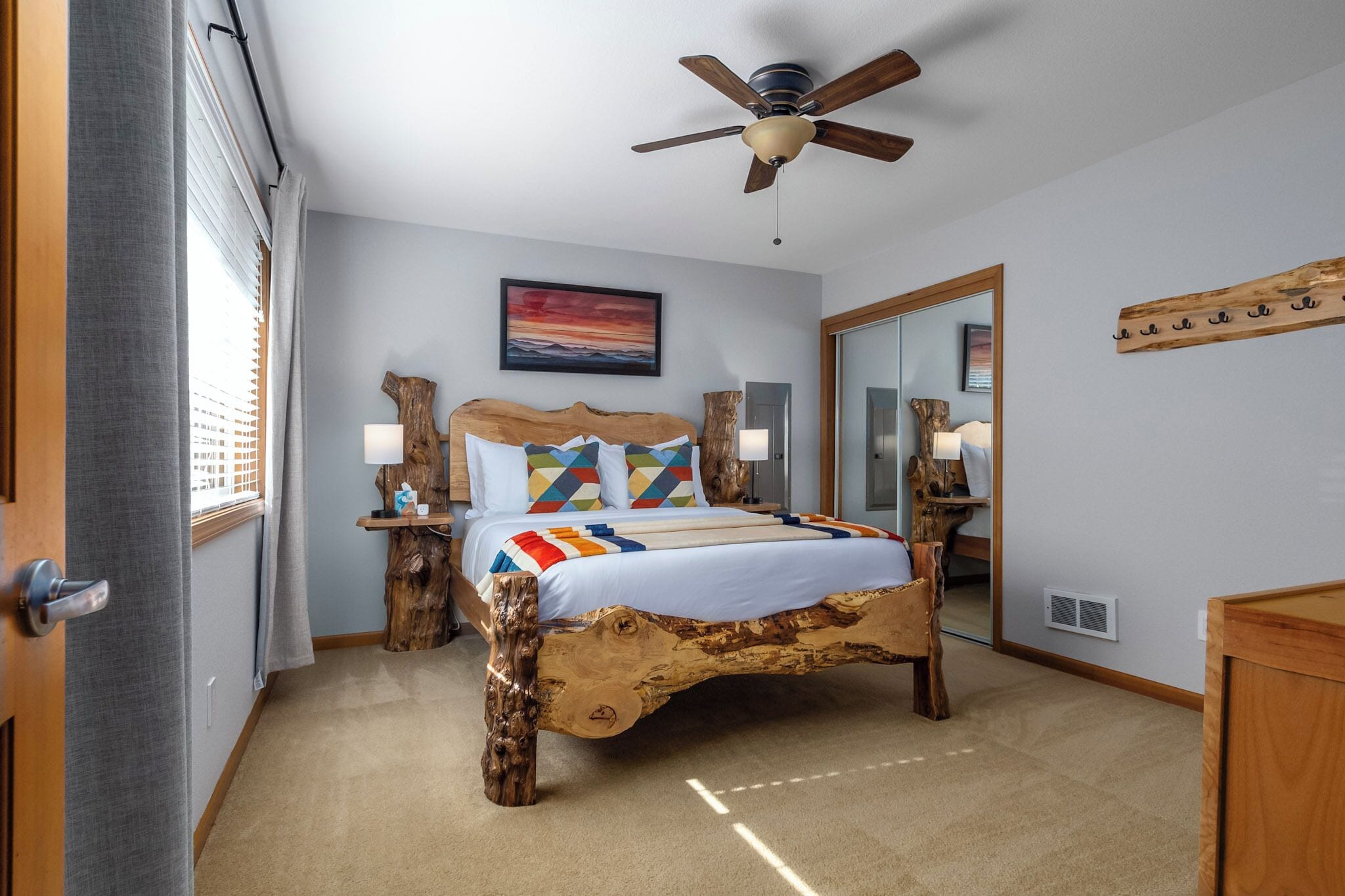 2 chambres, fer et planche à repasser, lit parapluie, Wi-Fi gratuit