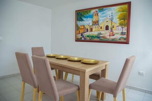 Dining - Javi`s Home (Cartagena de Indias)