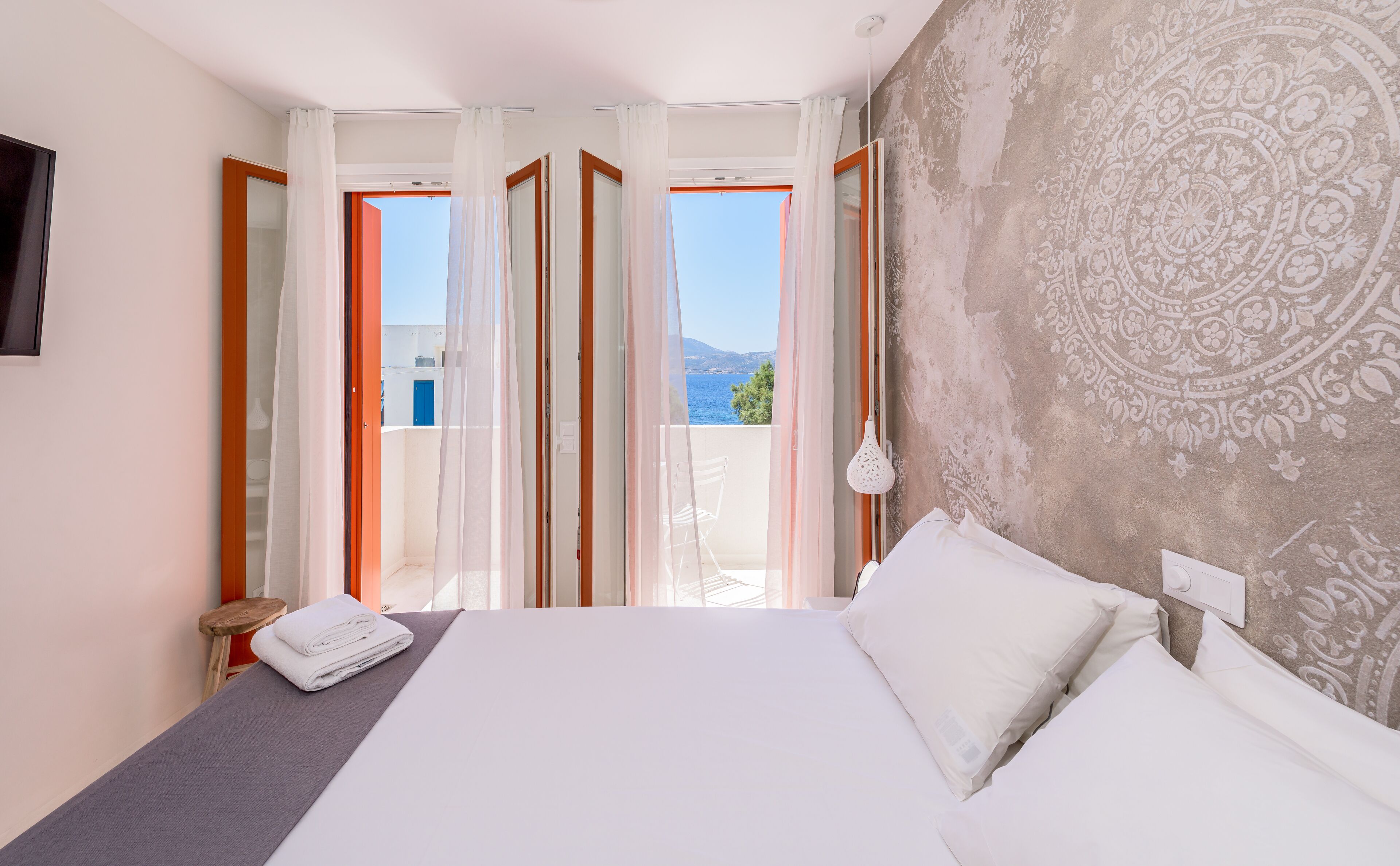 1 bedroom, iron/ironing board, travel cot, free WiFi