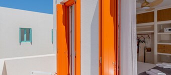 KLIMA BAY Beachfront Boutique Houses (Orange)