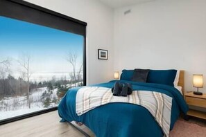 3 chambres, fer et planche à repasser, Wi-Fi, draps fournis