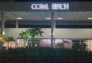 Exterior - Apartment With Direct Access to the Beach (Carolina)