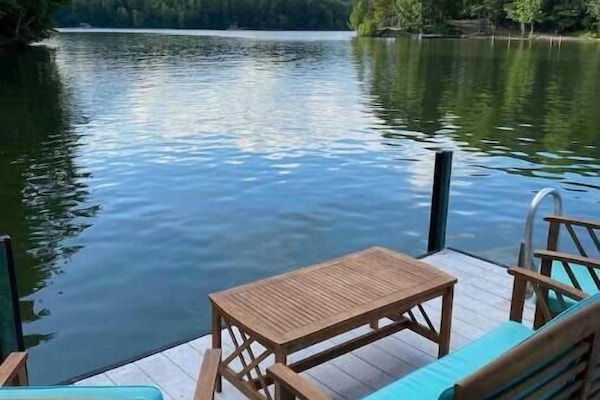 Swim, fish, float, boat, kayak, paddleboard and more on Lake Hartwell.