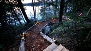 Unclassified image, 5 of 43, button - New 5 bed 4 bath cottage on Turtle Lake, Privacy! (Seguin)
