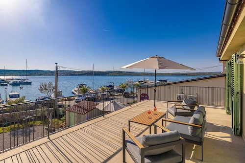 Villa BEACHFRONT with heated pool