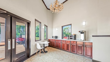 Recepção. Studio 6 Hammond, LA – I12 – I55