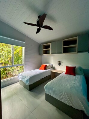 尊榮套房 | 2 間臥室、高級寢具、羽絨被、Tempur-Pedic 床墊