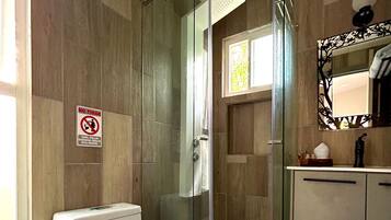 Premium Suite | Bathroom