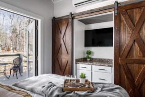 1 bedroom, WiFi - Sweet Dee's Tiny Home (Monteagle)