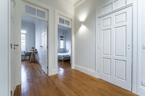 3 quartos, ferros/tábuas de passar roupa, Wi-Fi de cortesia