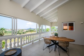 Deluxe Penthouse | Balcony