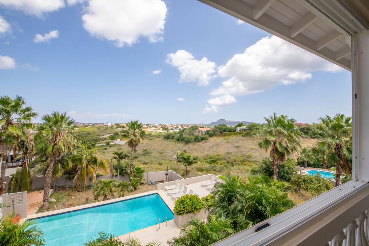 Deluxe Penthouse | Balcony view